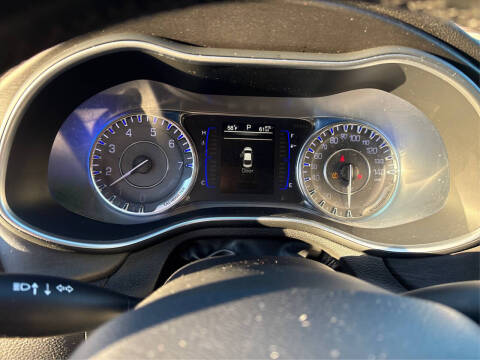 2016 Chrysler 200 LX