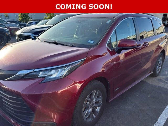 2021 Toyota Sienna LE 8-Passenger