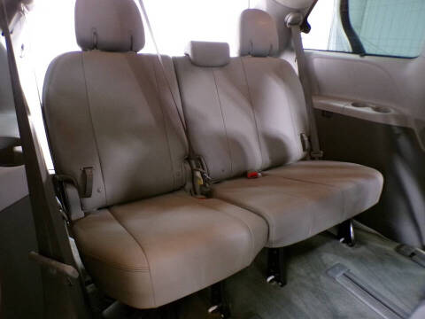 2015 Toyota Sienna