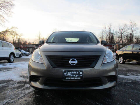 2014 Nissan Versa 1.6 S Plus
