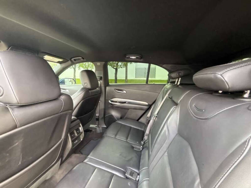 2019 Cadillac XT4 Premium Luxury