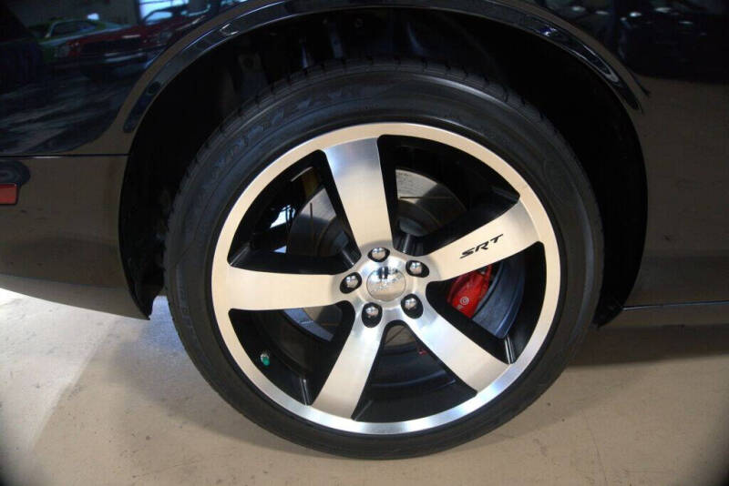 2014 Dodge Challenger SRT8