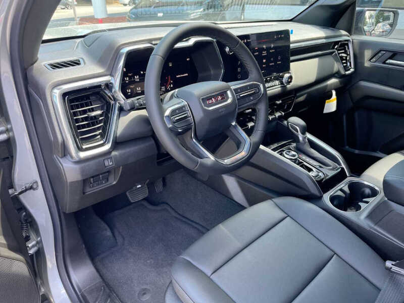 2025 GMC Canyon Elevation