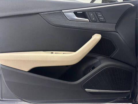 2017 Audi A4 2.0T quattro Premium Plus