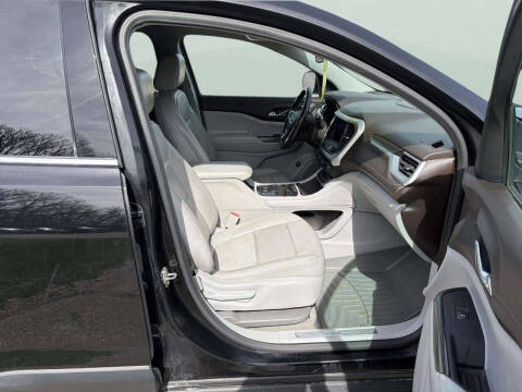 2020 GMC Acadia SLT