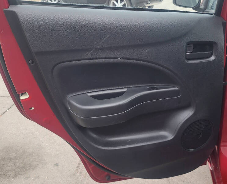 2017 Mitsubishi Mirage ES