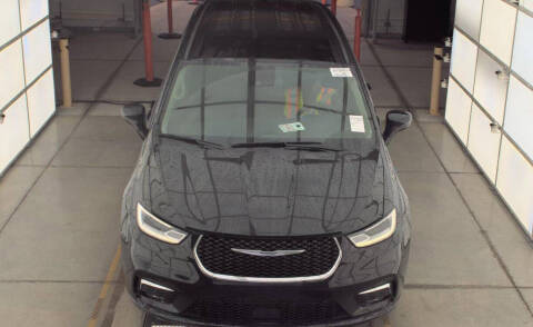 2024 Chrysler Pacifica Plug-In Hybrid Select