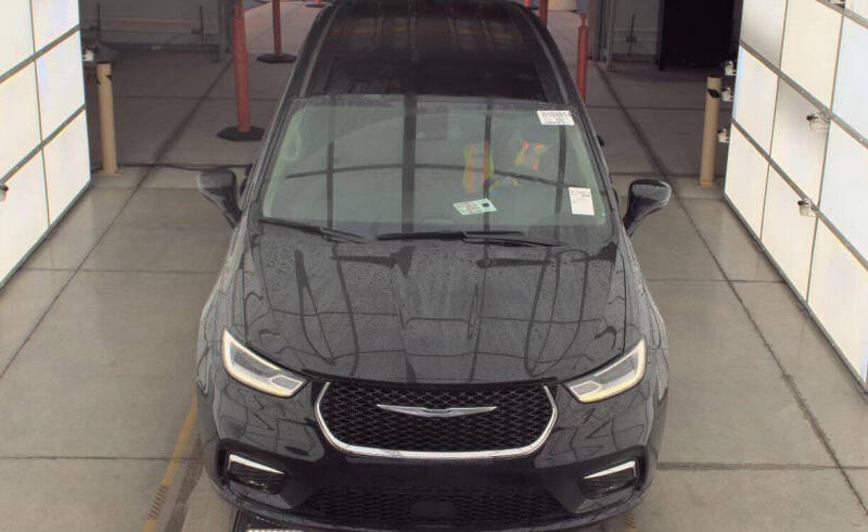 2024 Chrysler Pacifica Plug-In Hybrid Select