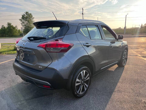2019 Nissan Kicks SR