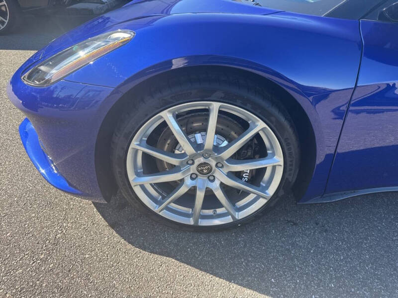 2025 Lotus Emira V6 Base