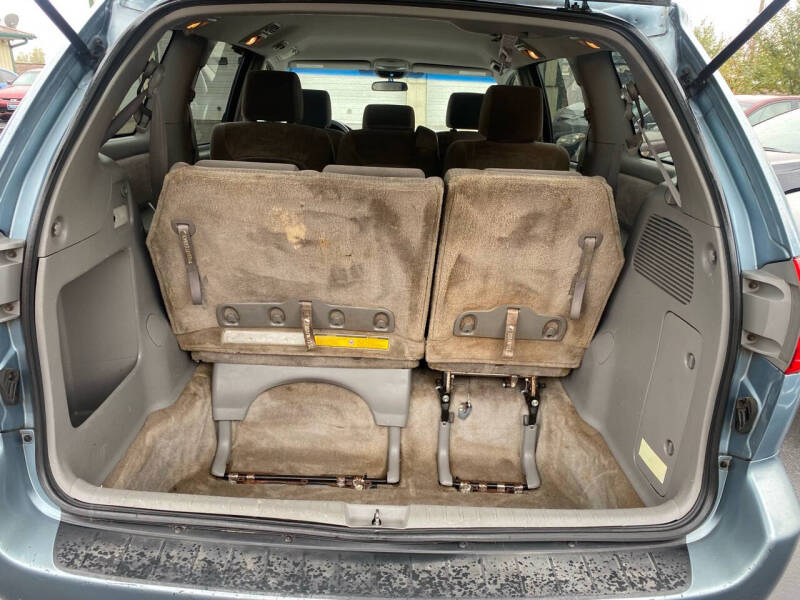 2007 Toyota Sienna CE 8-Passenger