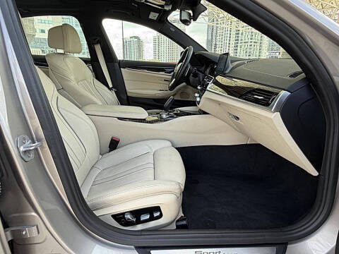 2018 BMW 5 Series 530i