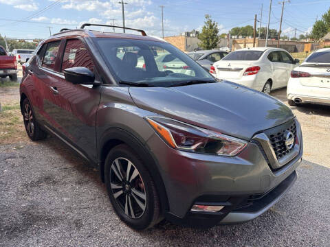 2019 Nissan Kicks SR