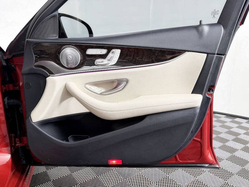 2019 Mercedes-Benz E-Class E 300