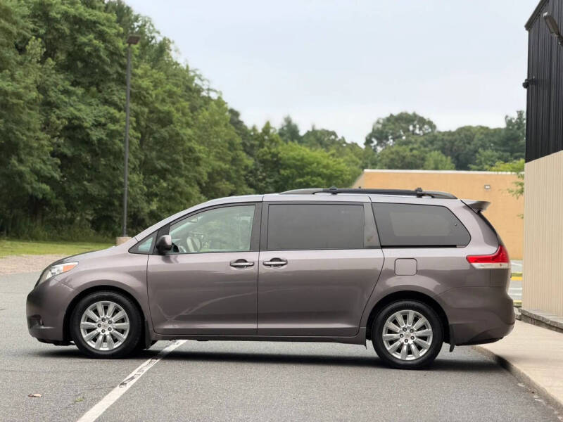 2012 Toyota Sienna