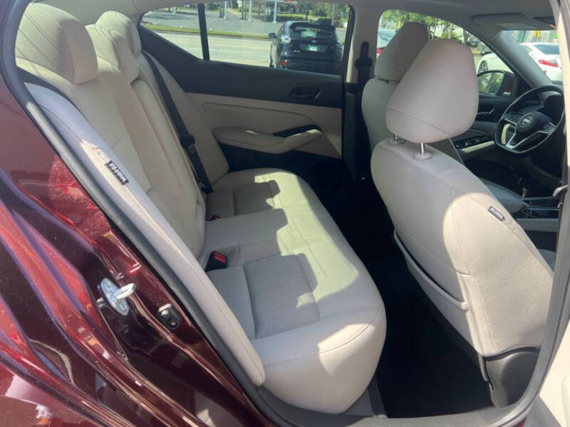 2023 Nissan Altima 2.5 SV