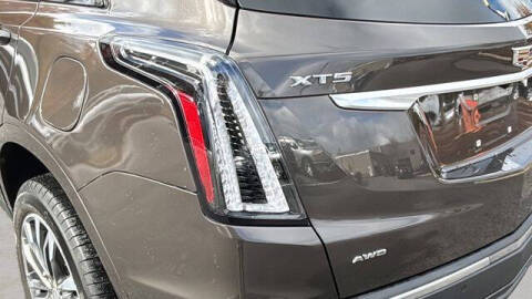 2020 Cadillac XT5 Sport