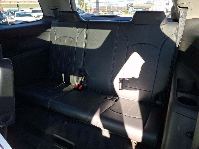 2016 GMC Acadia Denali