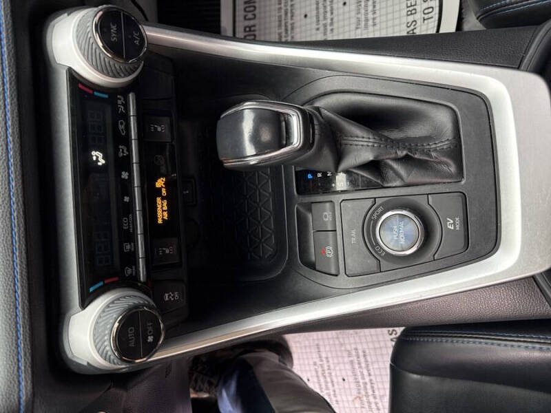 2020 Toyota RAV4 Hybrid XSE