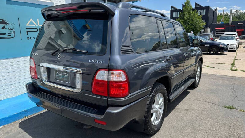2003 Lexus LX 470