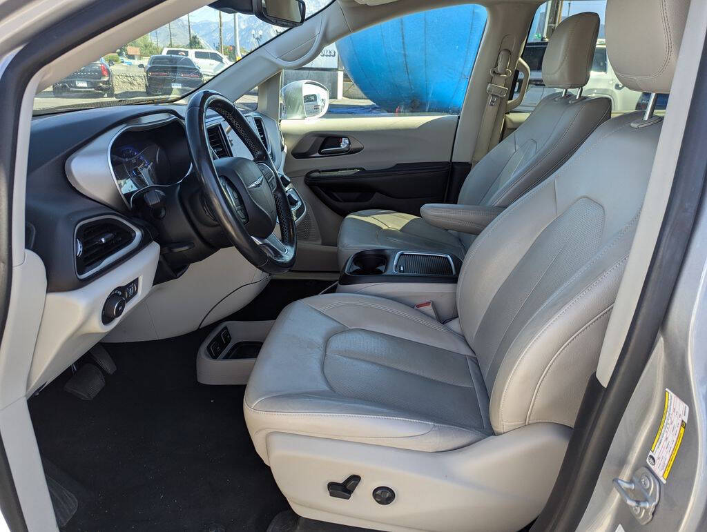 2021 Chrysler Pacifica for sale at Axio Auto Boise in Boise, ID