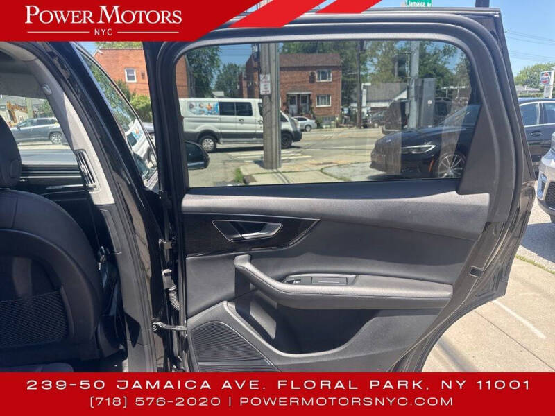 2023 Audi Q7 quattro Premium Plus 55 TFSI