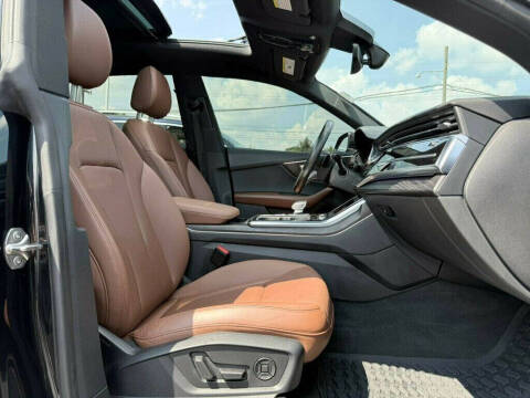 2021 Audi Q8 quattro Premium Plus 55 TFSI