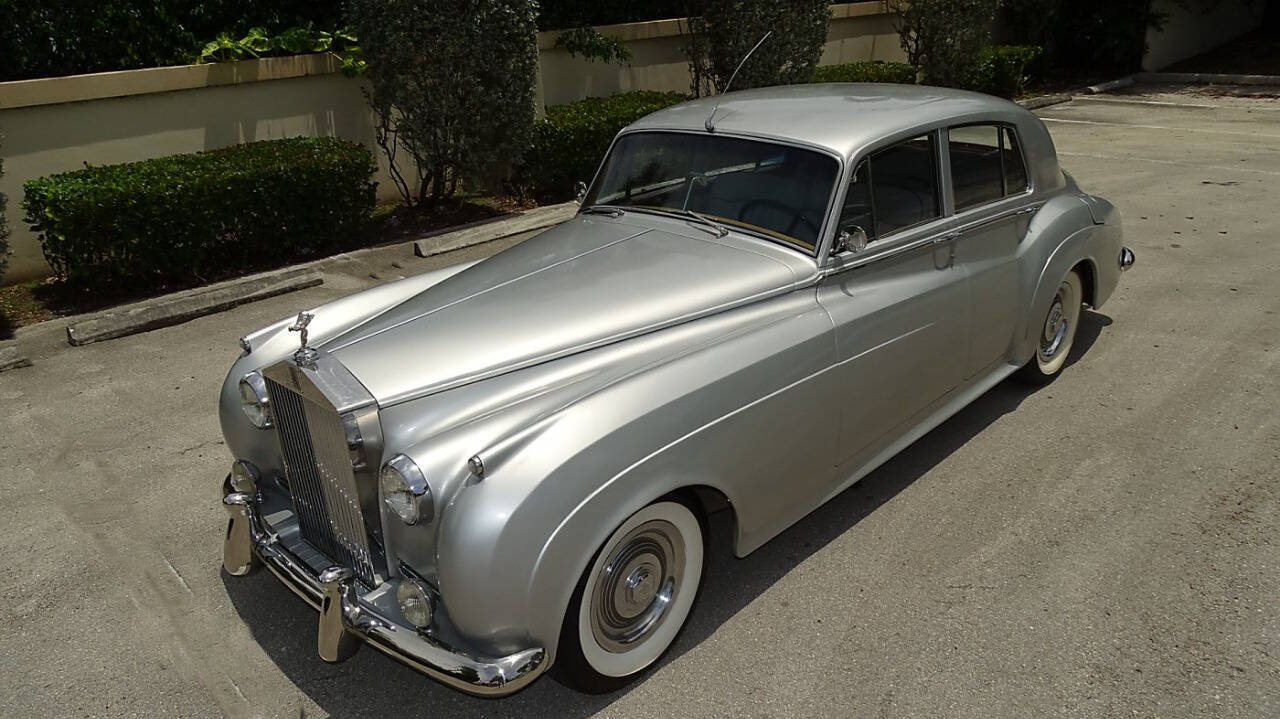 1957 Rolls-Royce Silver Cloud III 9