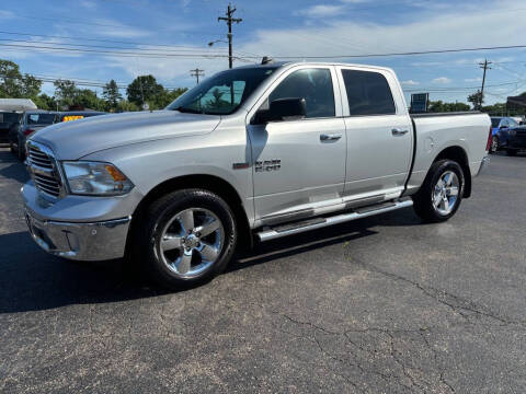 2017 RAM 1500 SLT