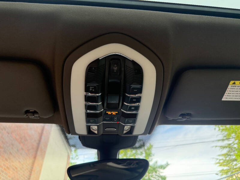 2012 Porsche Cayenne Tiptronic