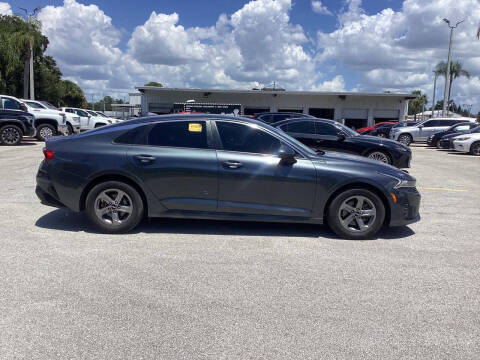 2022 Kia K5