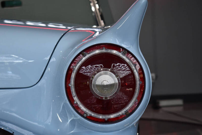 1957 Ford Thunderbird