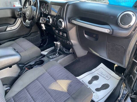 2012 Jeep Wrangler Sahara