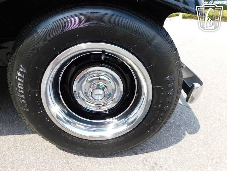 1933 Chevrolet Apache