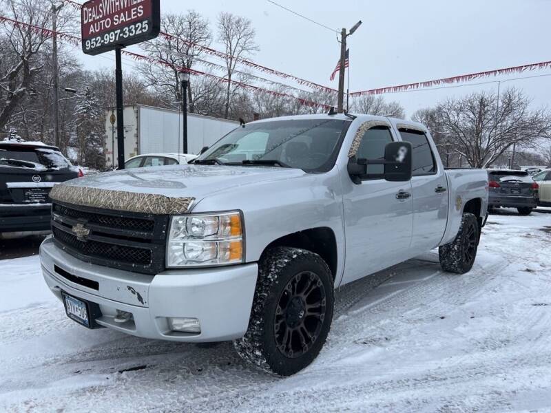 2013 Chevrolet Silverado 1500 for sale at Dealswithwheels in Inver Grove Heights MN