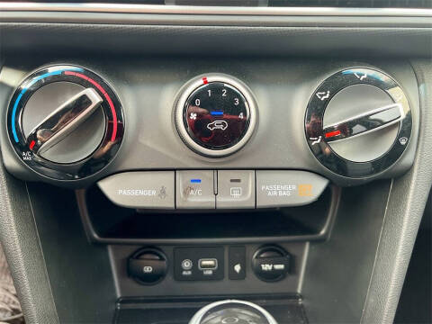 2021 Hyundai Kona SEL Plus