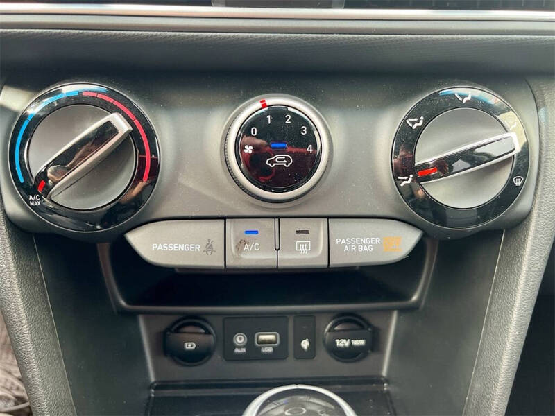 2021 Hyundai Kona SEL Plus