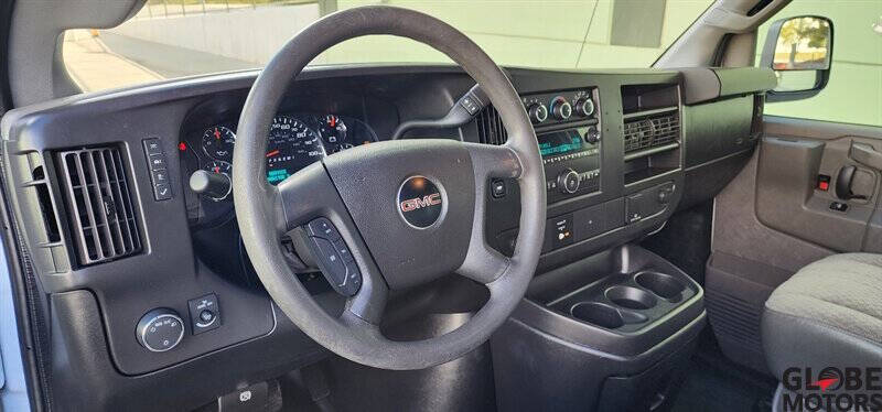 2017 GMC Savana 2500