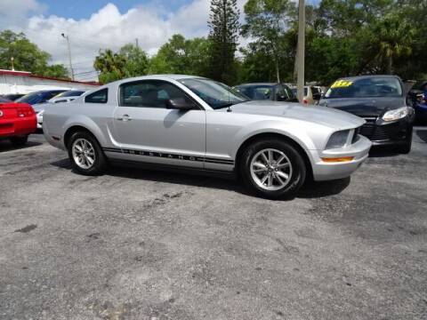 2005 Ford Mustang for sale at DONNY MILLS AUTO SALES in Largo FL