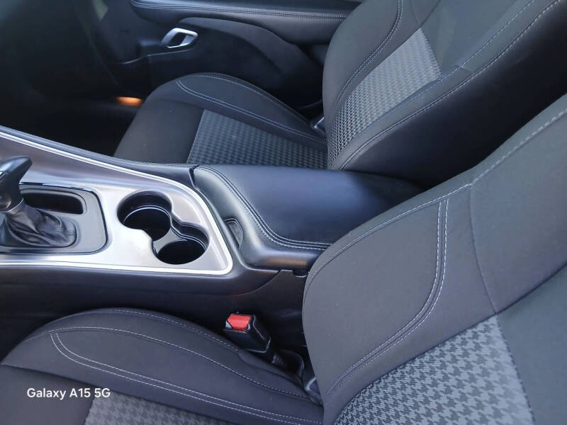 2022 Dodge Challenger SXT