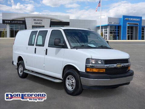 2023 Chevrolet Express 2500