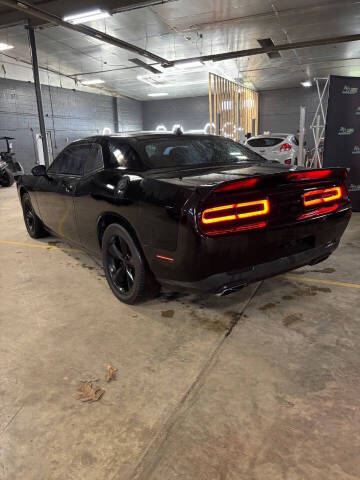2016 Dodge Challenger R/T Plus