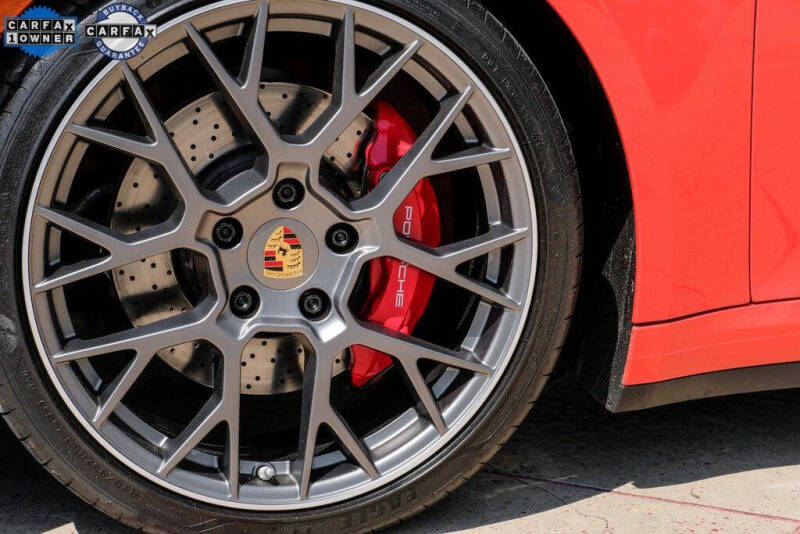 2020 Porsche 911 Carrera 4S