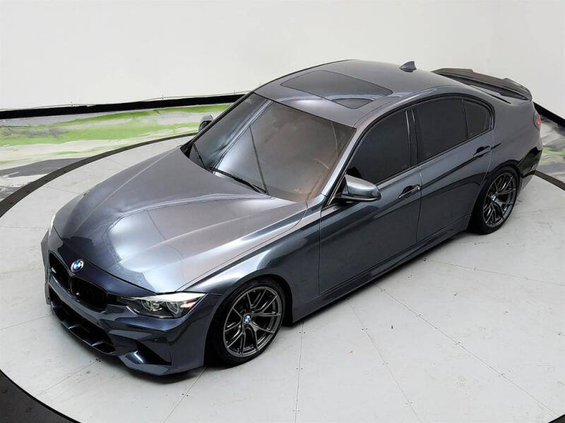 2018 BMW 3 Series 330i