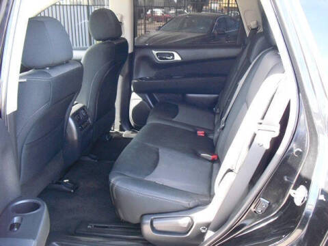 2017 Nissan Pathfinder S