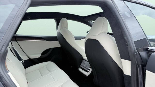 2023 Tesla Model S Standard Range