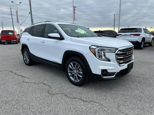 2024 GMC Terrain SLT