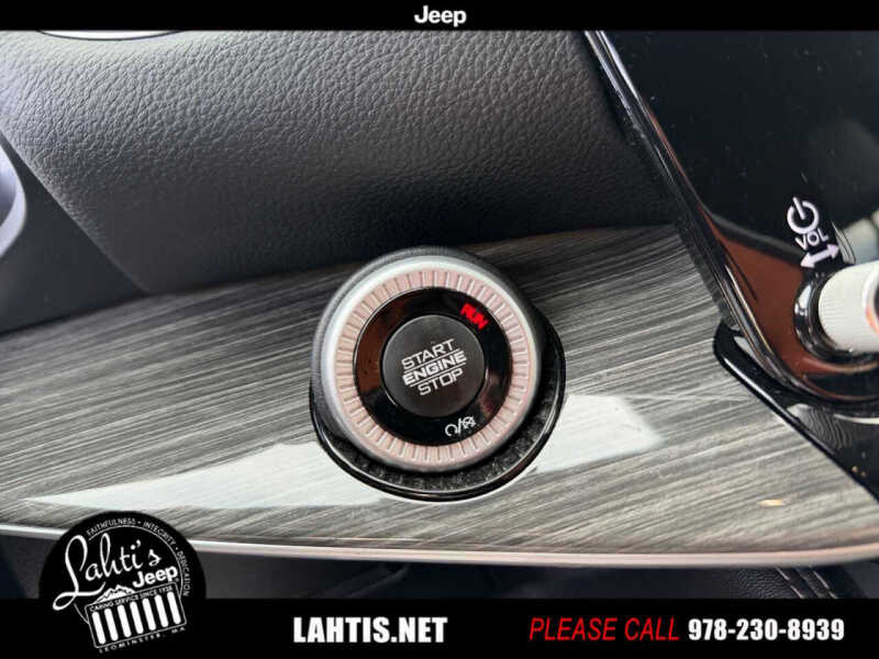 2022 Jeep Wagoneer Series III