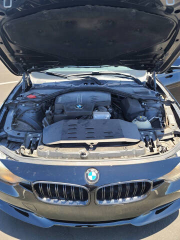 2015 BMW 3 Series 320i