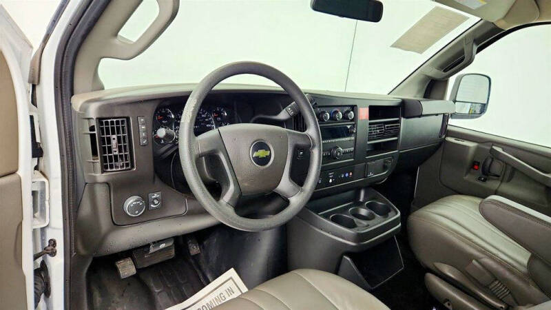 2024 Chevrolet Express 3500